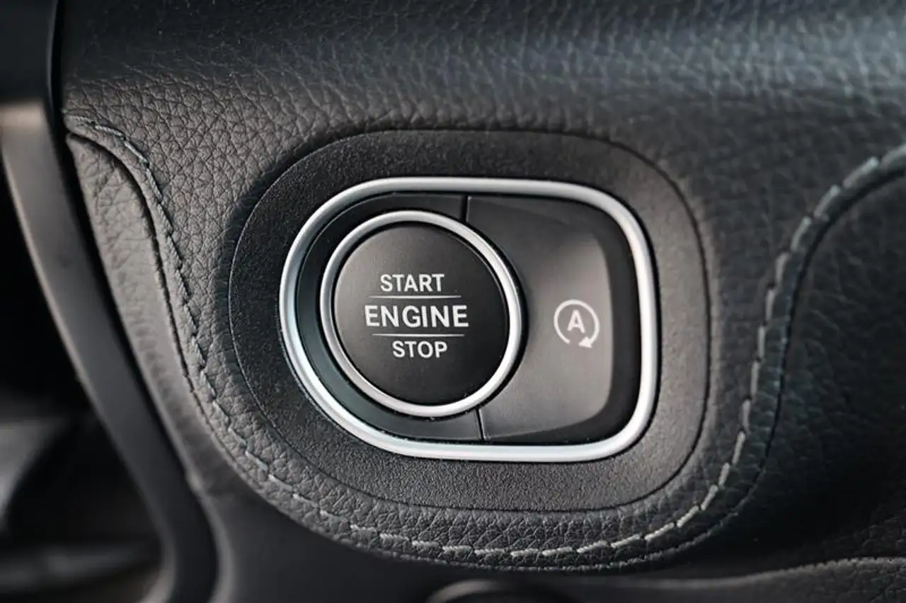 Mercedes-Benz GLS - Image 14