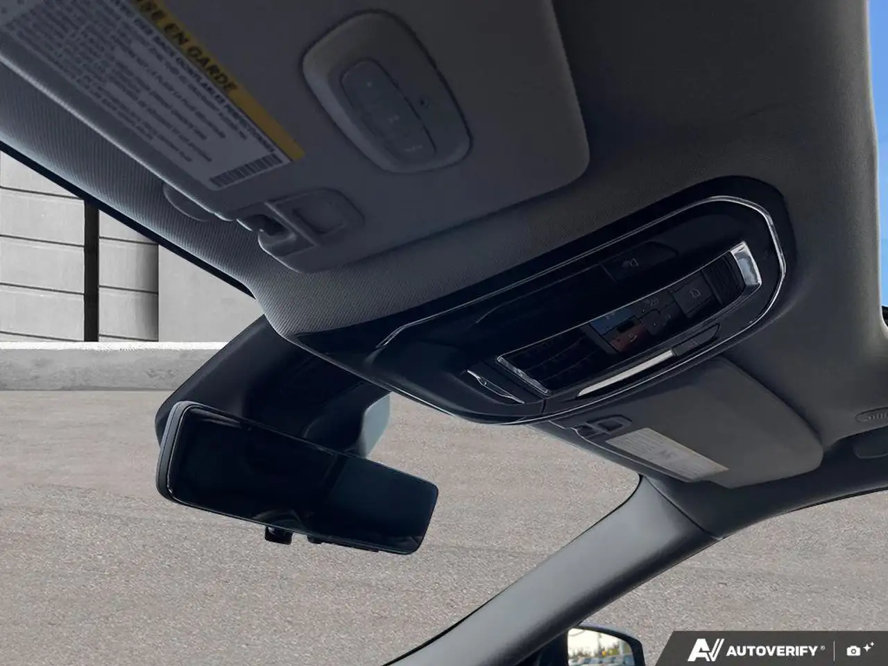 Jeep Grand Cherokee - Image 21