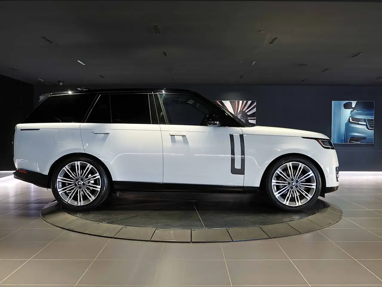 Land Rover Range Rover - Image 4