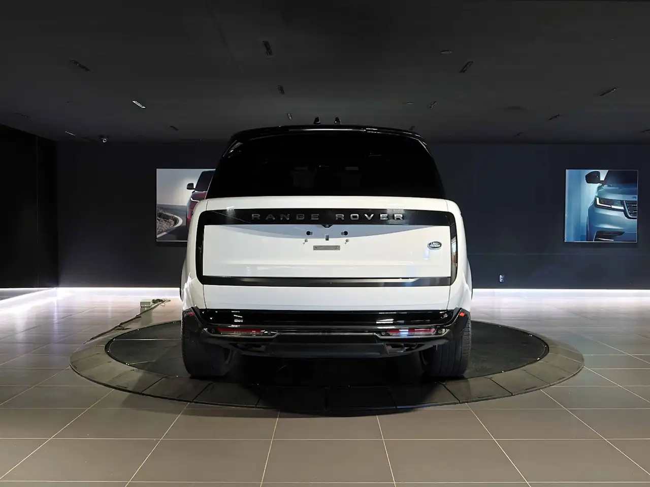 Land Rover Range Rover - Image 7
