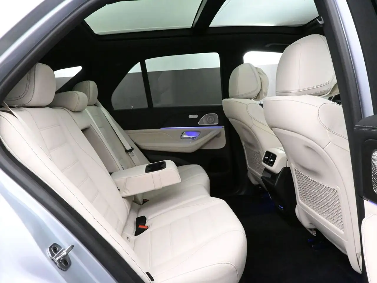 Mercedes-Benz GLE - Image 30