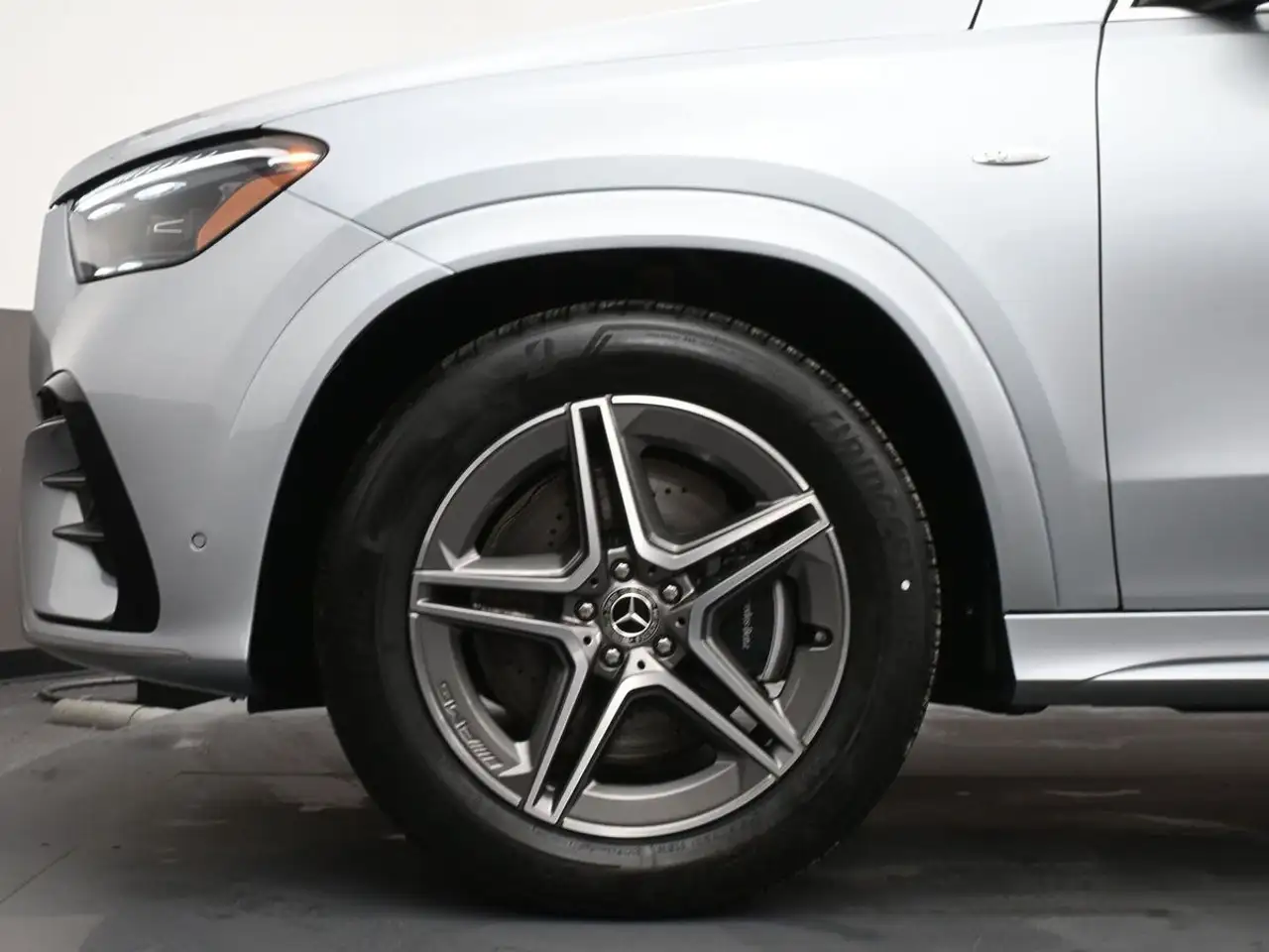 Mercedes-Benz GLE - Image 4