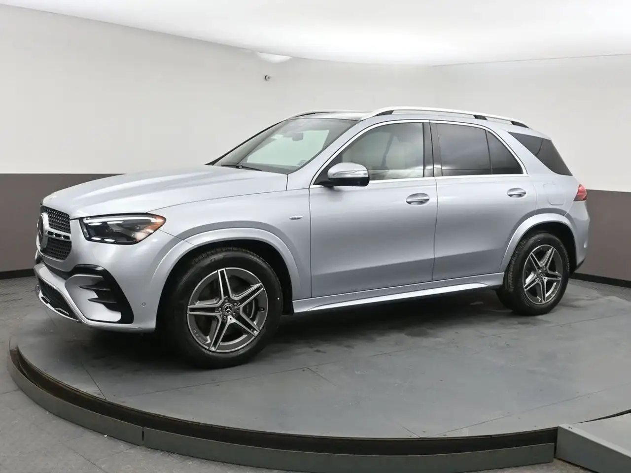 Mercedes-Benz GLE - Image 3