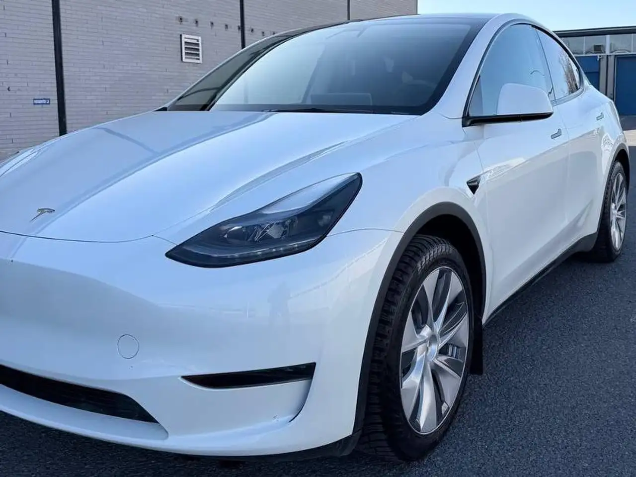 Tesla Model Y - Image 7