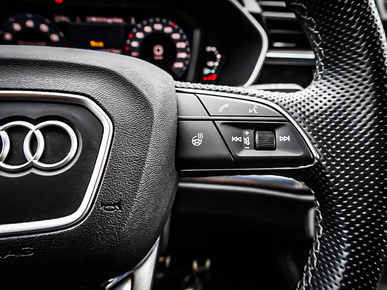 Audi Q3 - Image 20