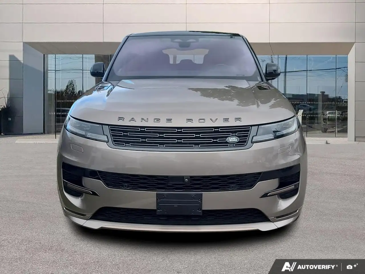 Land Rover Range Rover Sport - Image 2