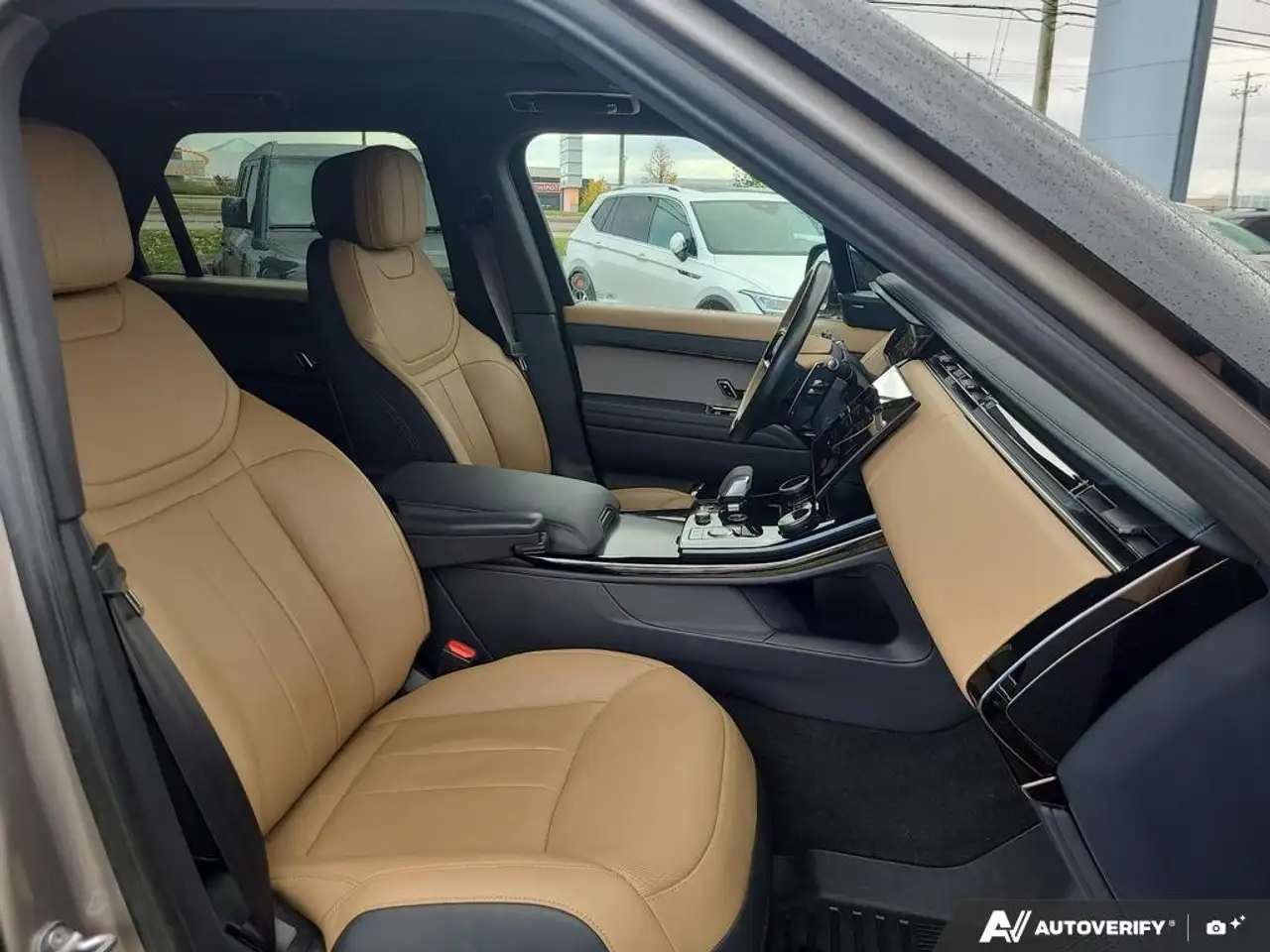 Land Rover Range Rover Sport - Image 21