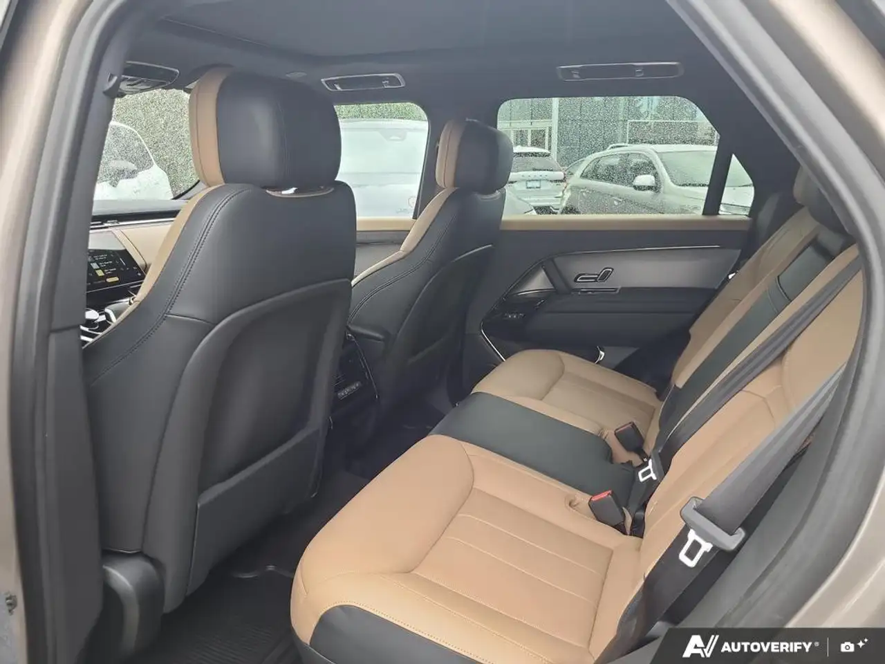 Land Rover Range Rover Sport - Image 22