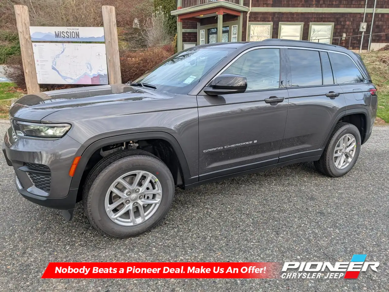 Jeep Grand Cherokee - Image 1