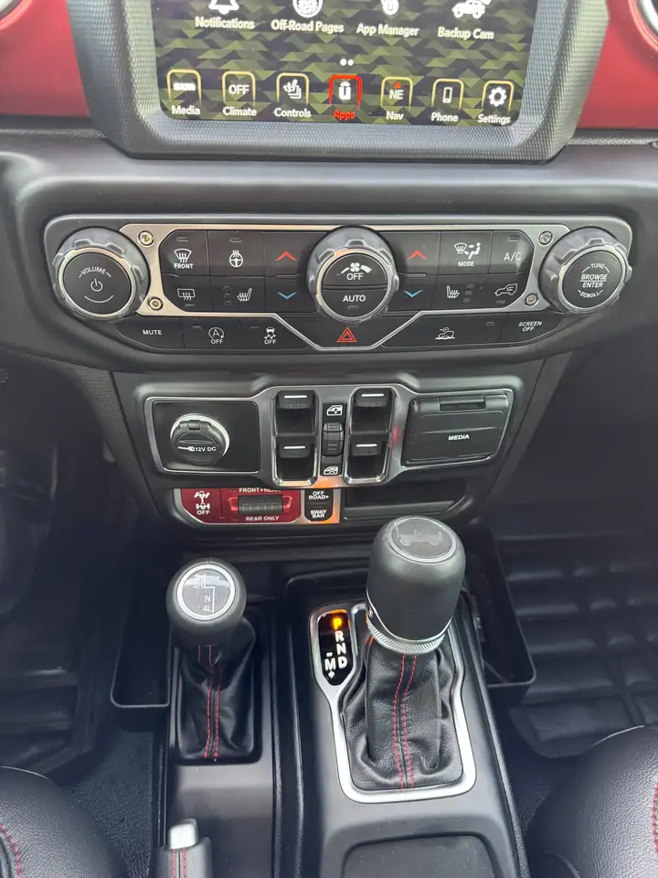Jeep Wrangler - Image 6