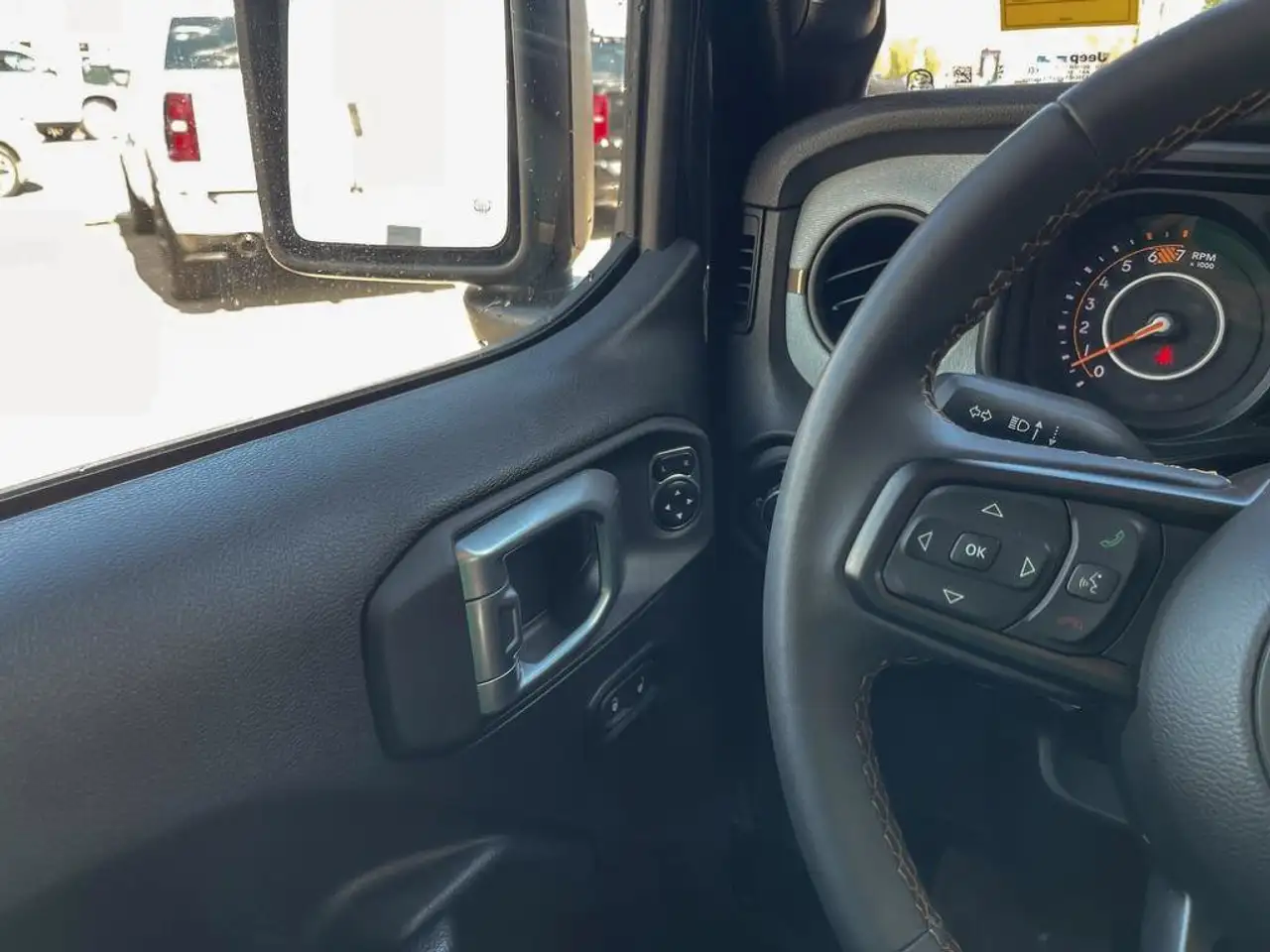 Jeep Wrangler - Image 17
