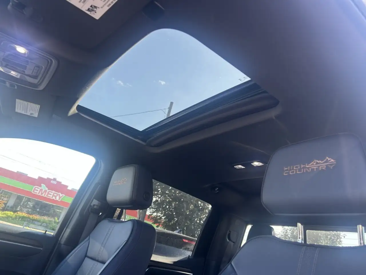 Chevrolet Silverado 1500 - Image 11