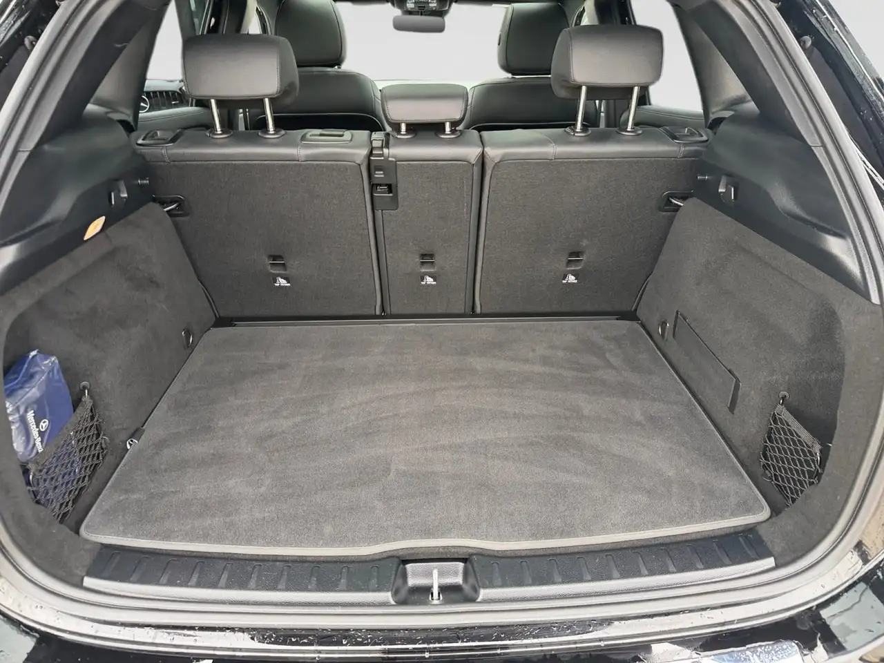 Mercedes-Benz GLA - Image 23