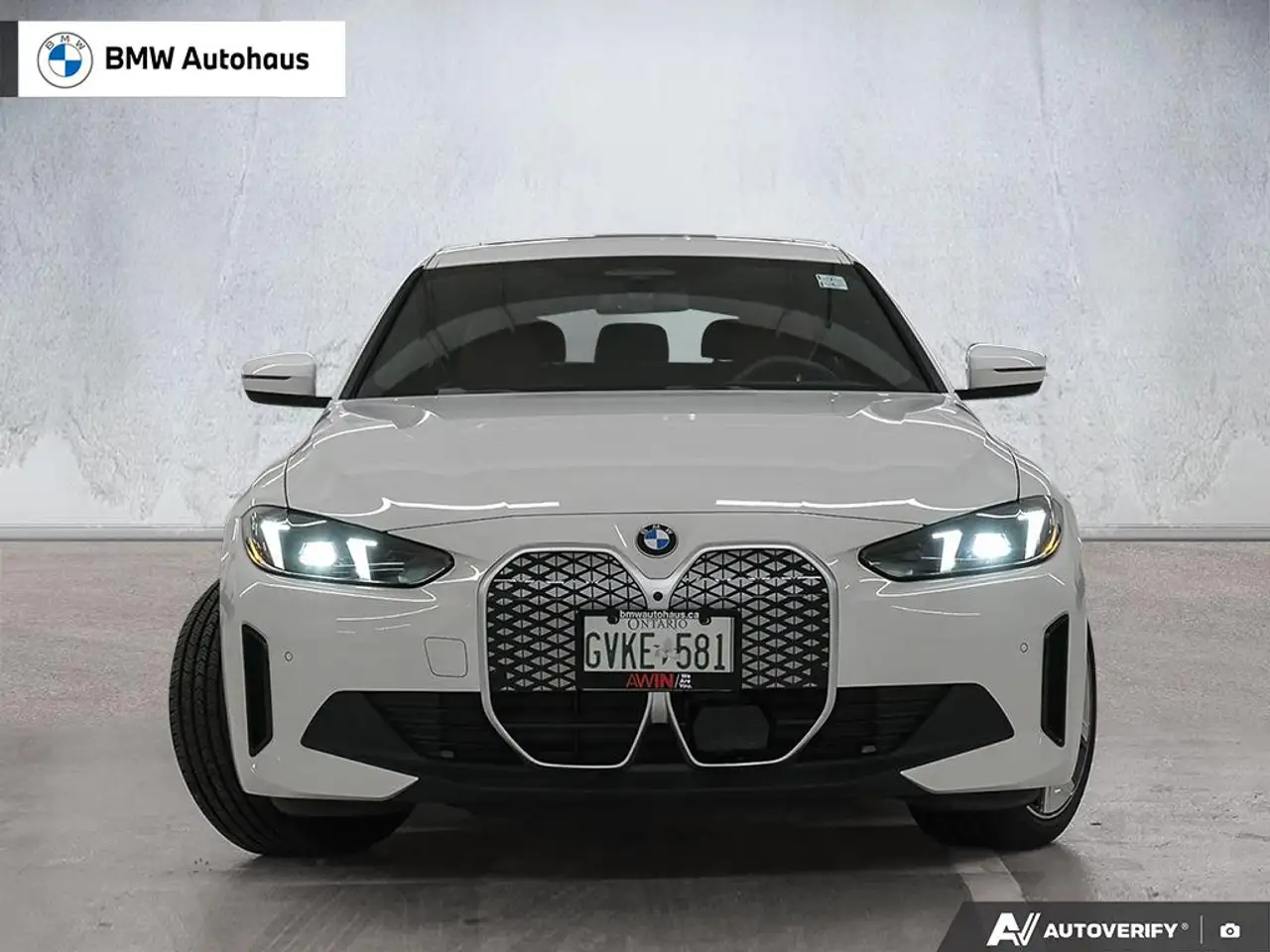 BMW i4 - Image 2