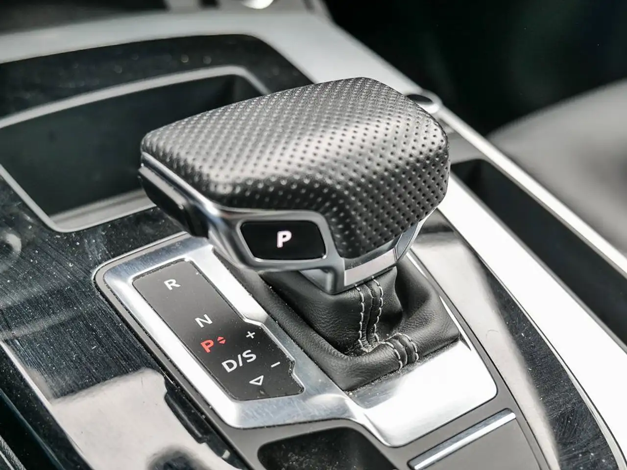 Audi Q5 - Image 21