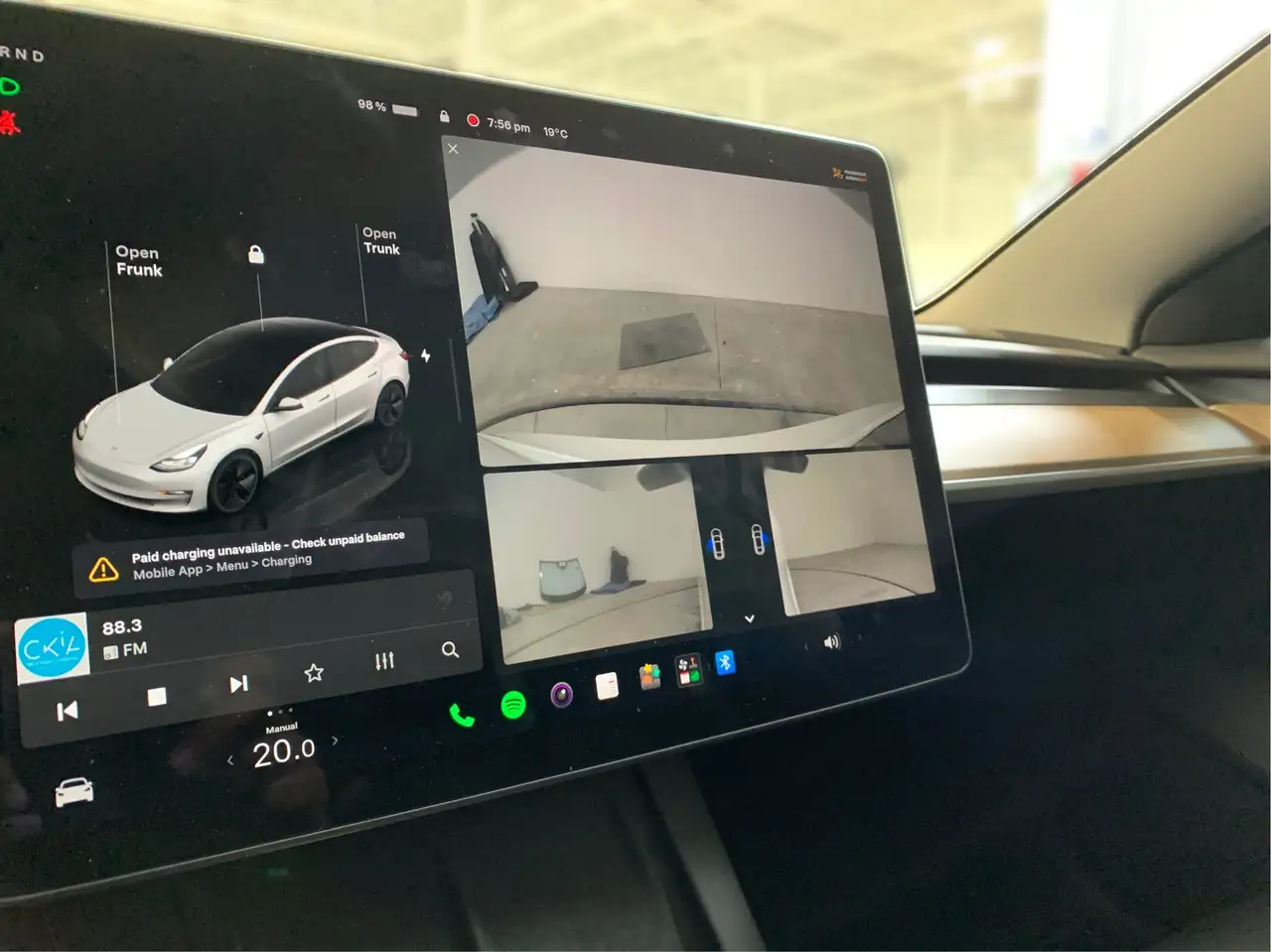 Tesla Model 3 - Image 23