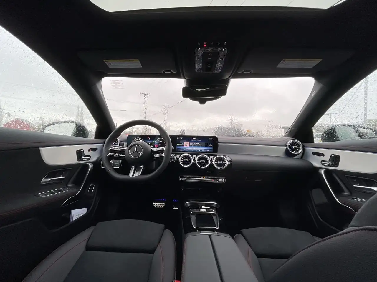 Mercedes-Benz CLA - Image 18