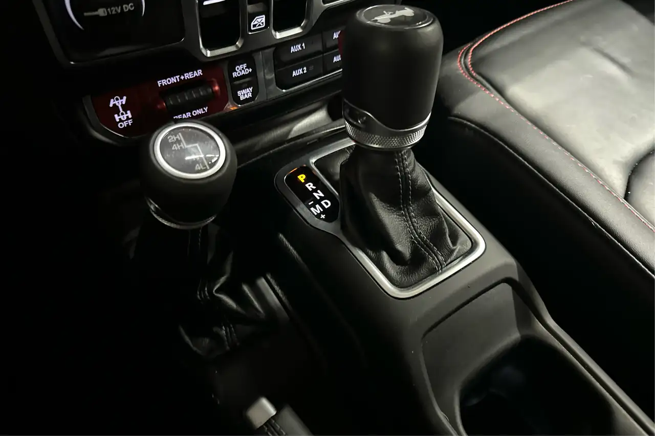 Jeep Wrangler - Image 27