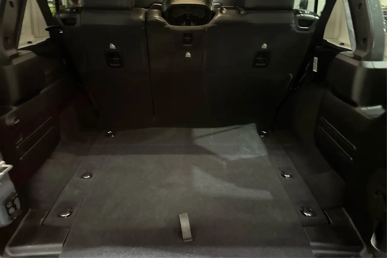 Jeep Wrangler - Image 10