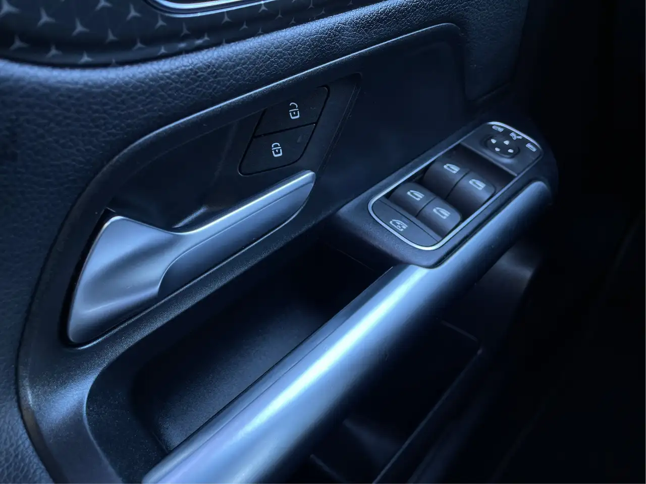 Mercedes-Benz GLA - Image 27
