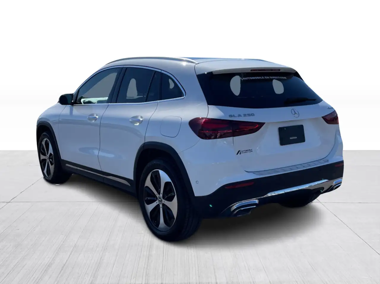 Mercedes-Benz GLA - Image 13