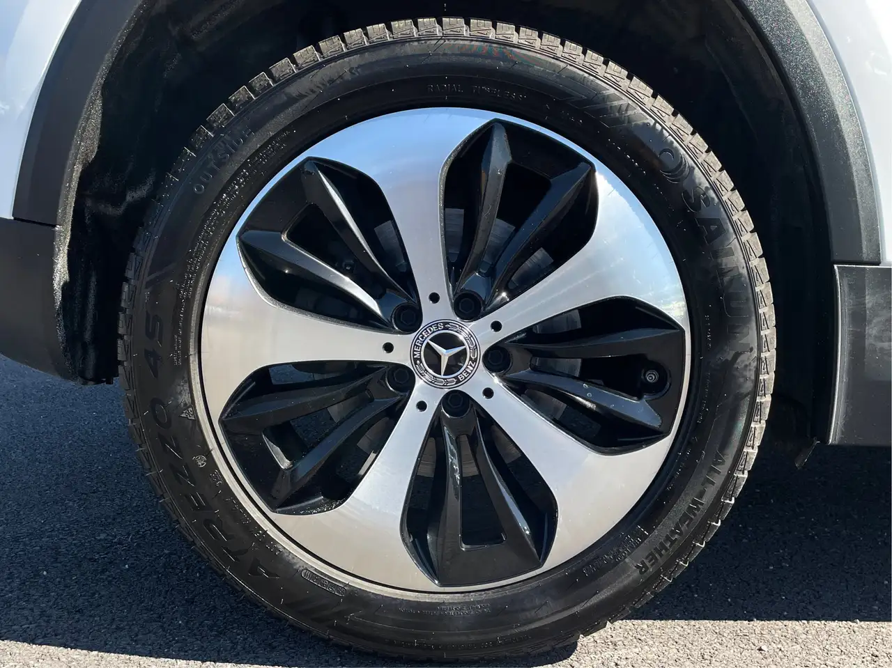 Mercedes-Benz GLA - Image 7