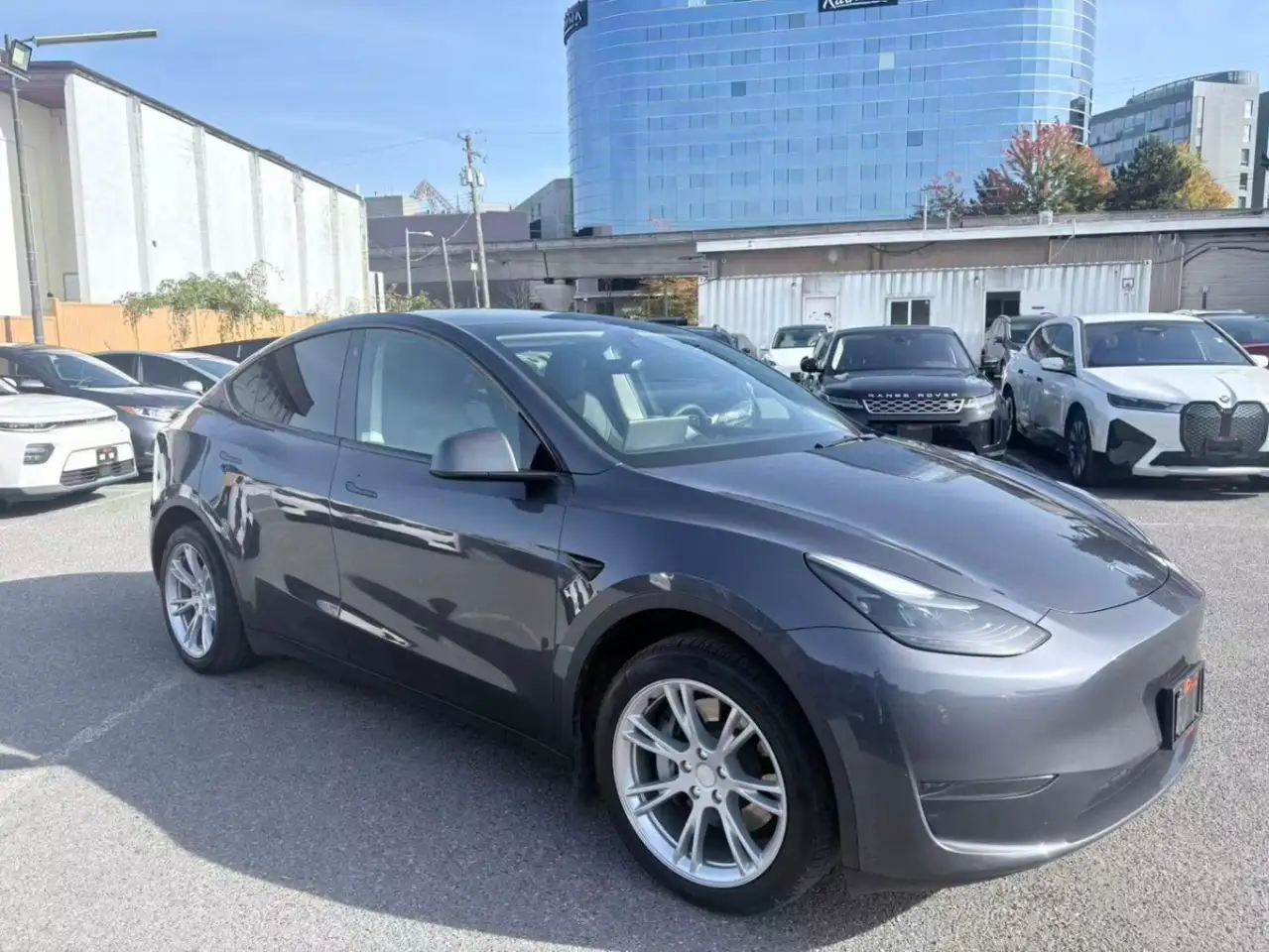 Tesla Model Y - Image 8