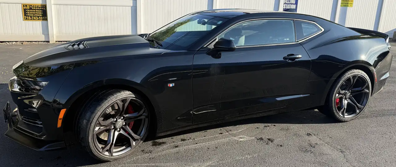 Chevrolet Camaro - Image 2
