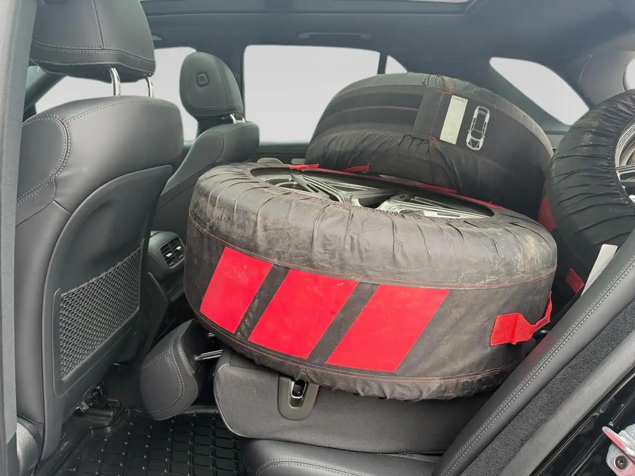 Mercedes-Benz GLE - Image 22