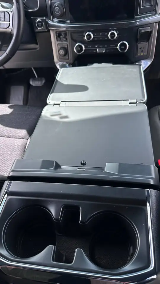 Ford F-150 - Image 11