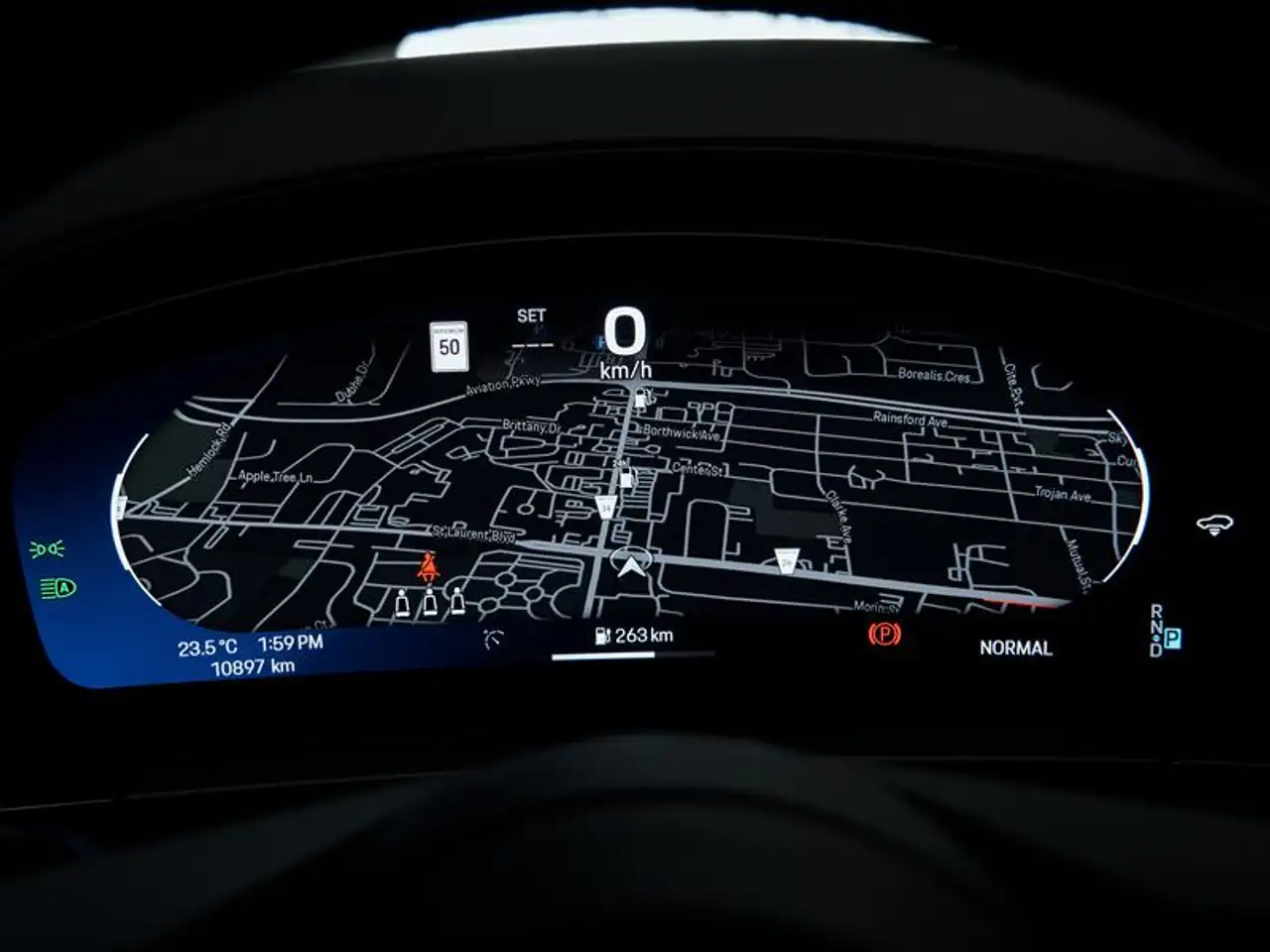 Porsche Macan - Image 32