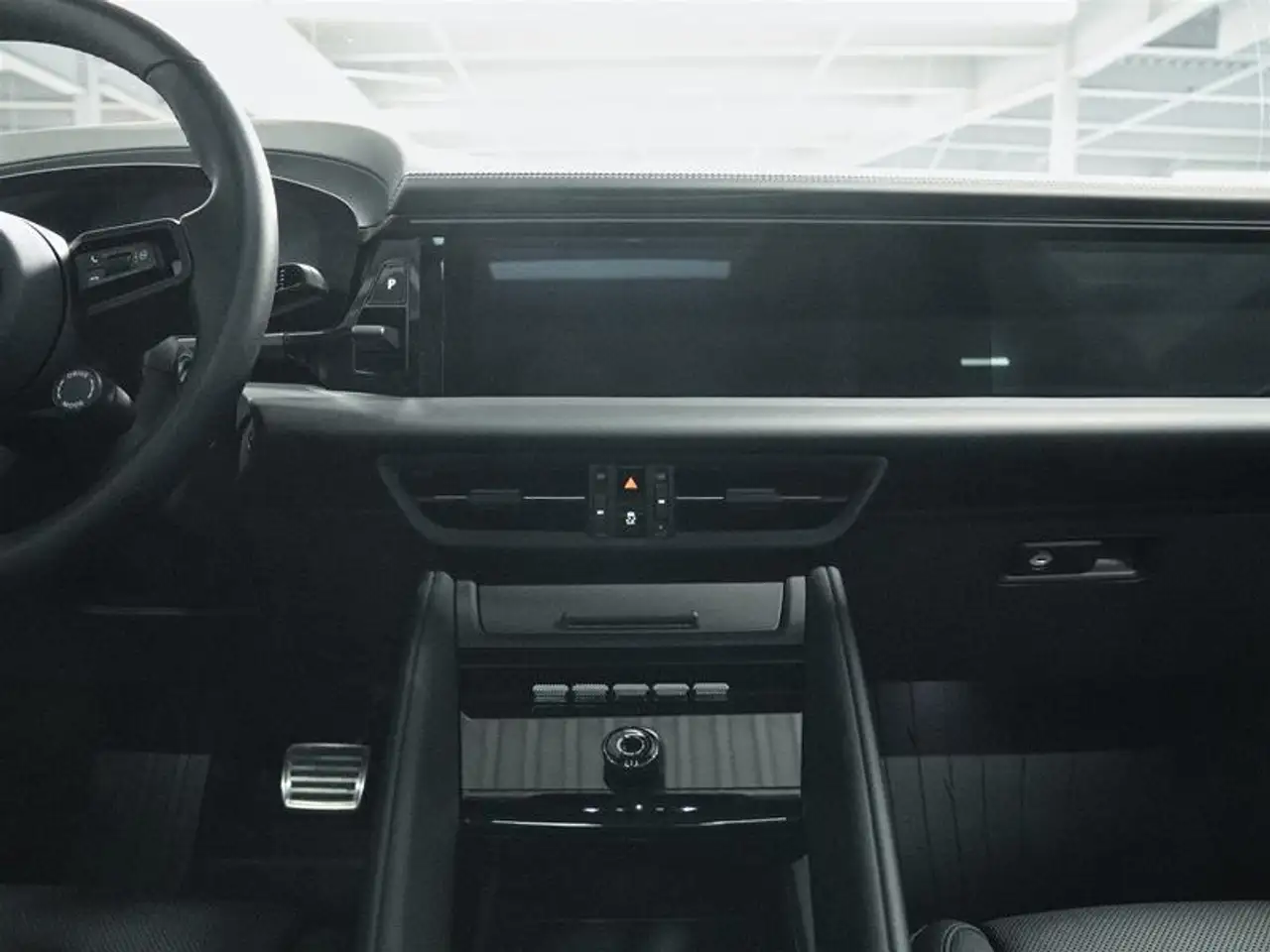 Porsche Macan - Image 40