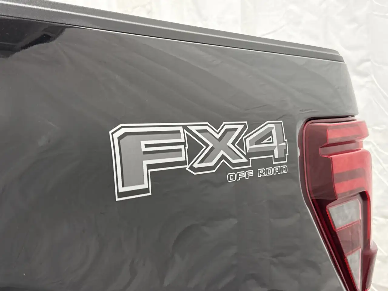 Ford F-150 - Image 10