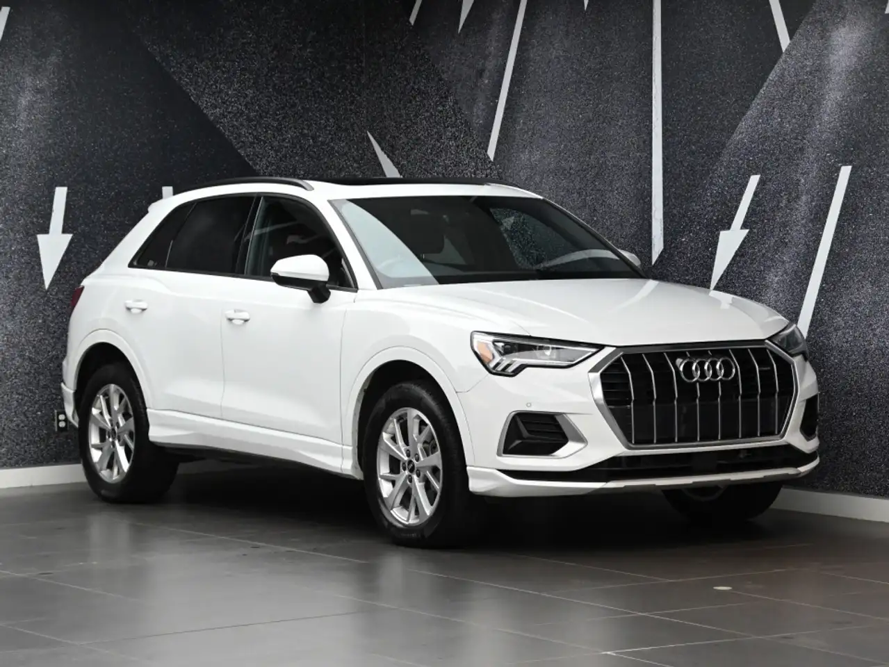 Audi Q3 - Image 1