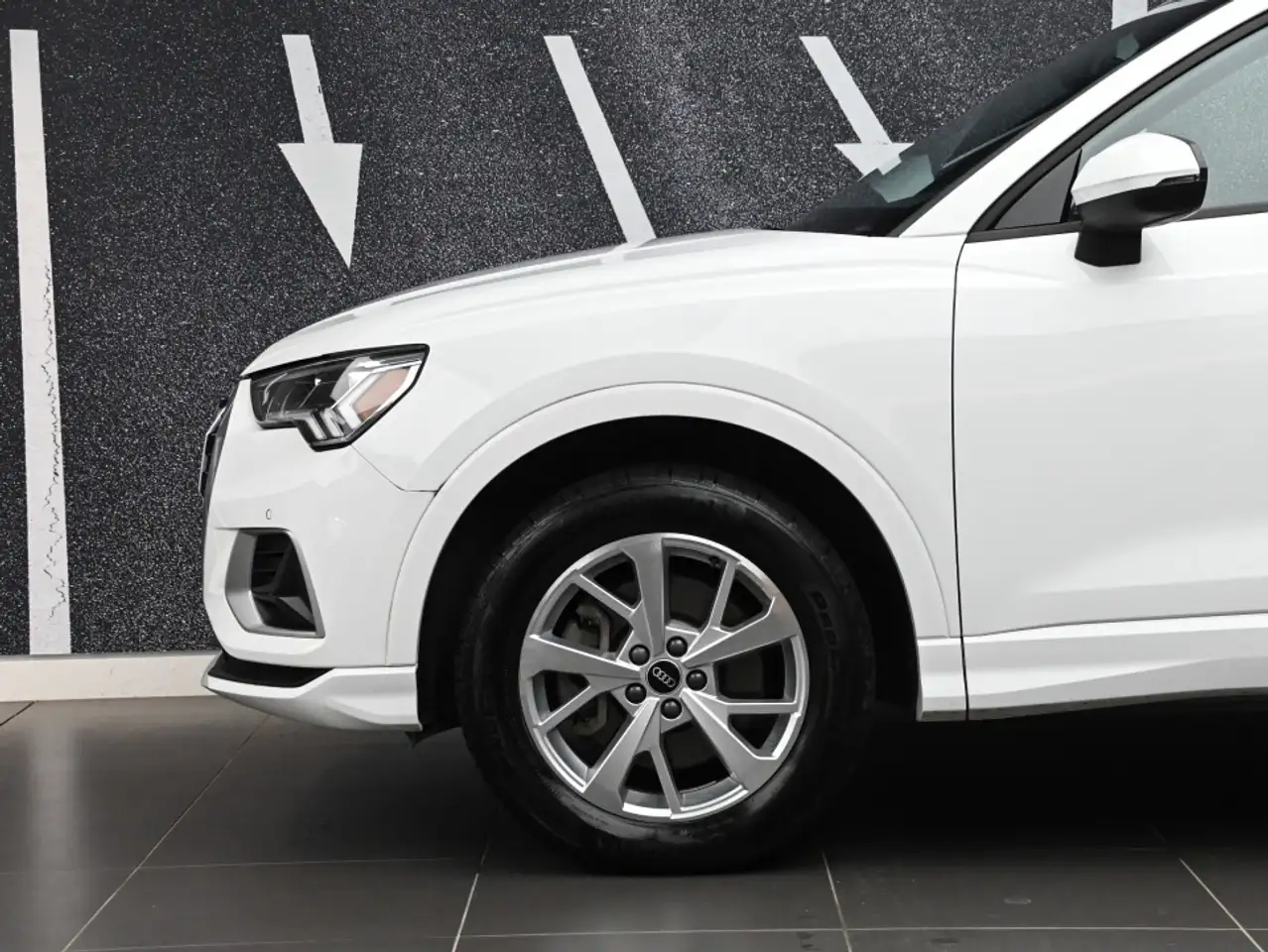 Audi Q3 - Image 7