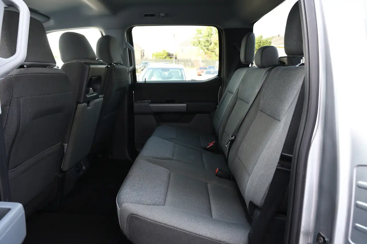 Ford F-150 - Image 11