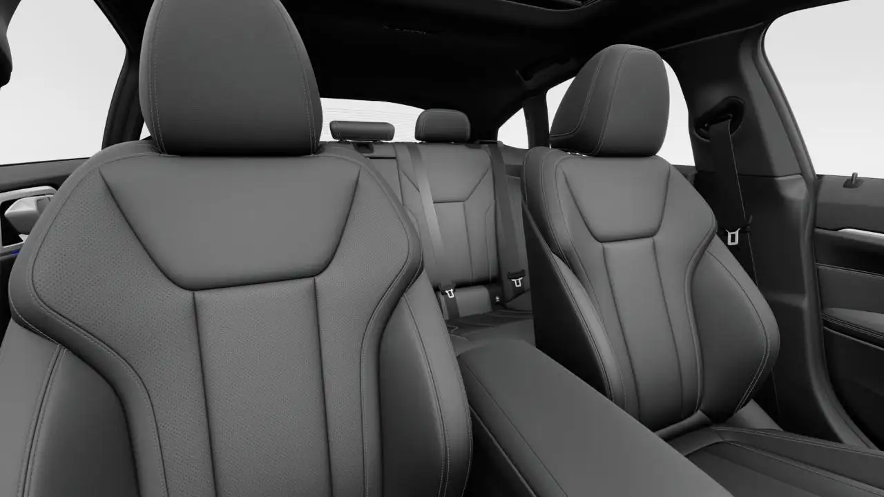 BMW i4 - Image 11