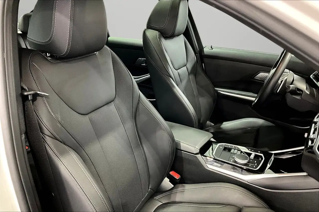 BMW 3 Series - Image 29