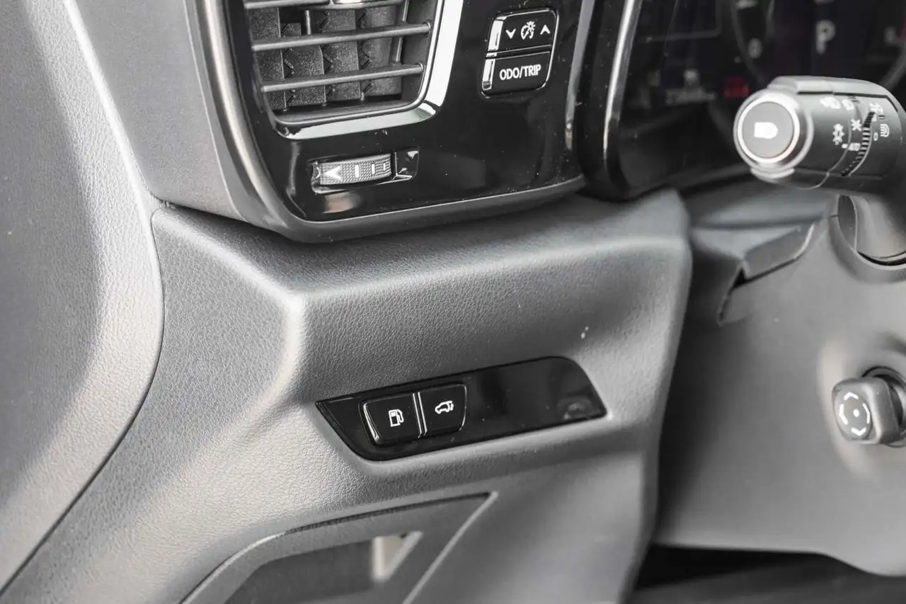 Lexus NX - Image 35