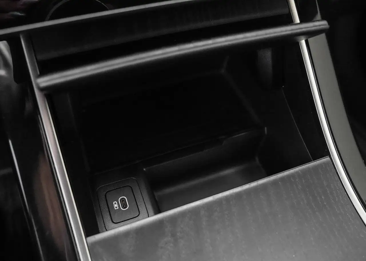 Land Rover Range Rover - Image 25