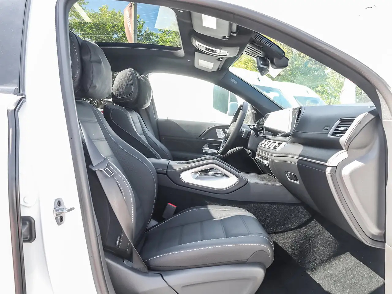 Mercedes-Benz GLE - Image 14