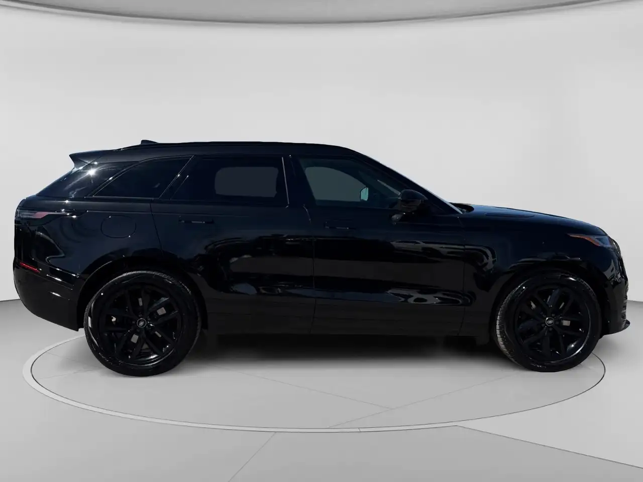Land Rover Range Rover Velar - Image 6