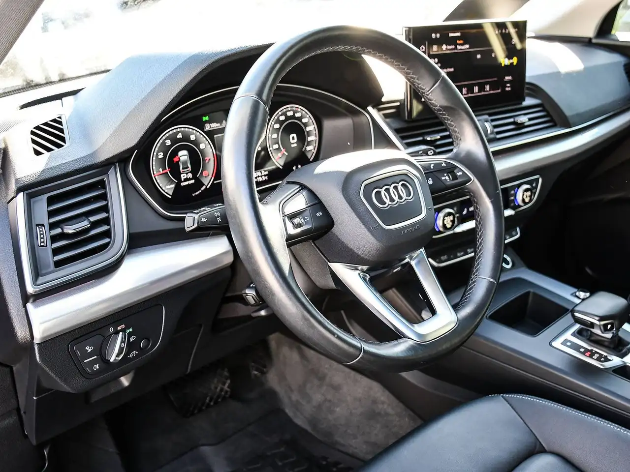 Audi Q5 - Image 13