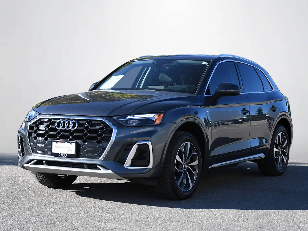 Audi Q5 - Image 1