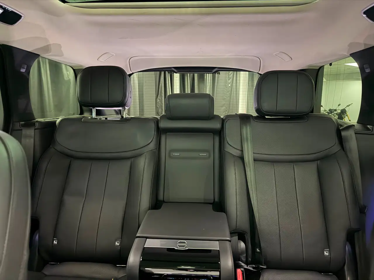 Land Rover Range Rover - Image 33