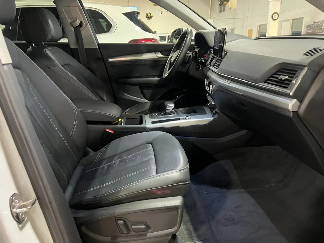 Audi Q5 - Image 28
