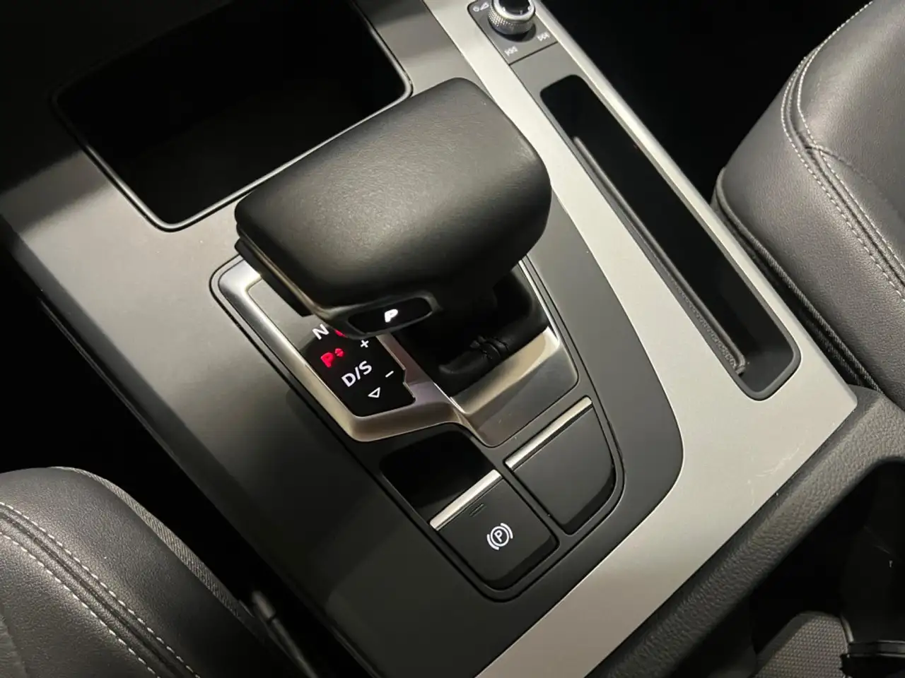 Audi Q5 - Image 41