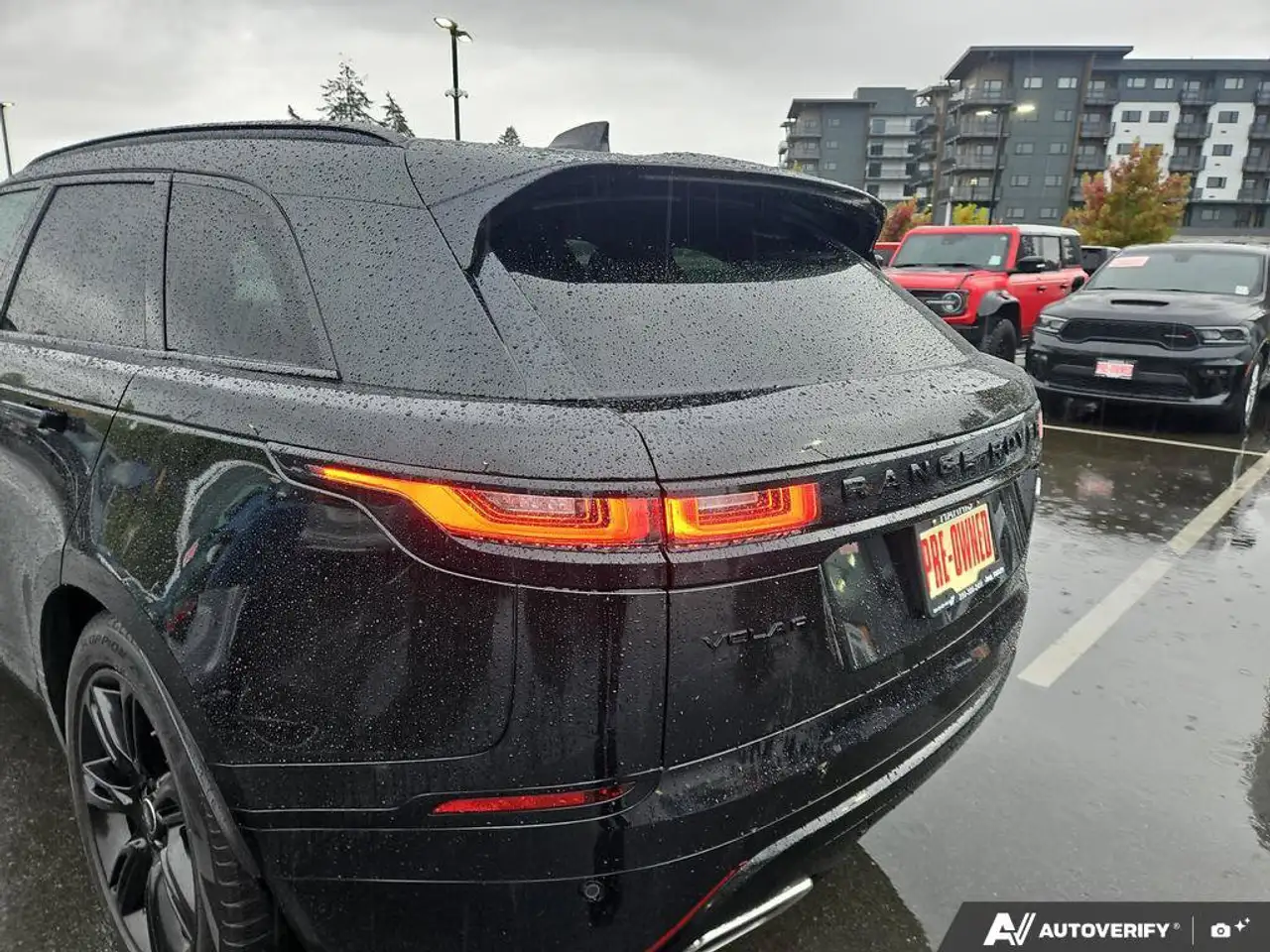 Land Rover Range Rover Velar - Image 11