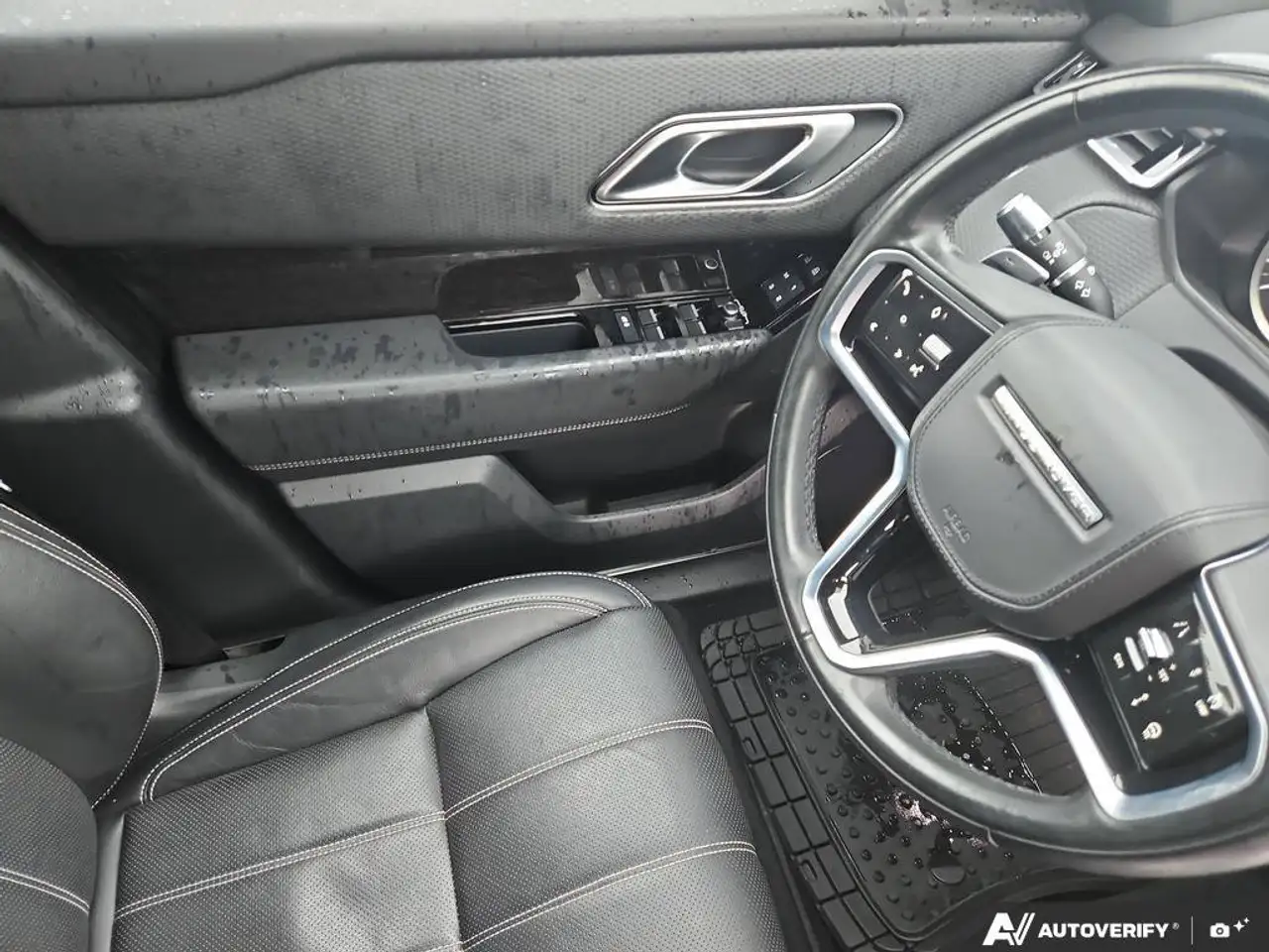 Land Rover Range Rover Velar - Image 17