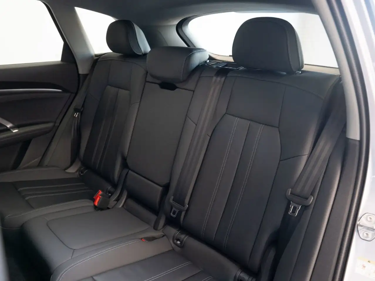 Audi Q5 - Image 16